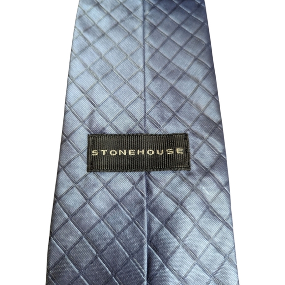 Classic Blue Grid Pattern Tie - Picture 4 of 6